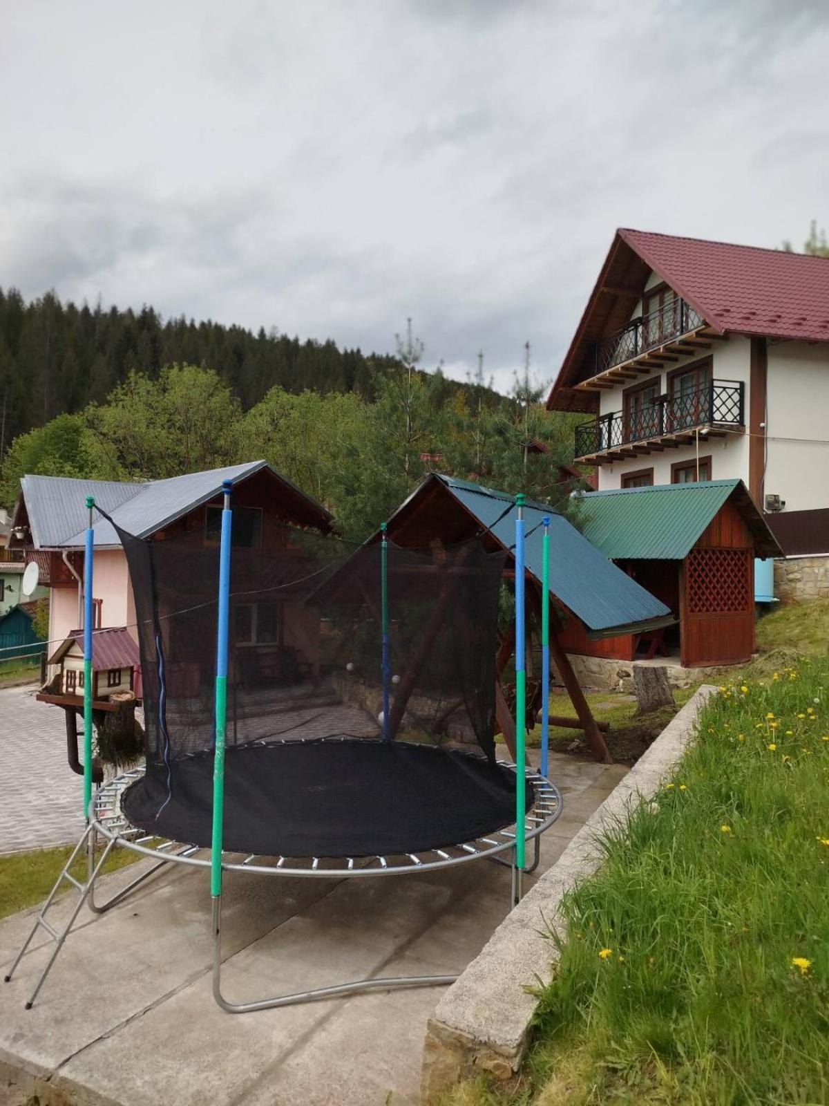 Holiday Home Melodiya Karpat Γιαρέμτσε Εξωτερικό φωτογραφία